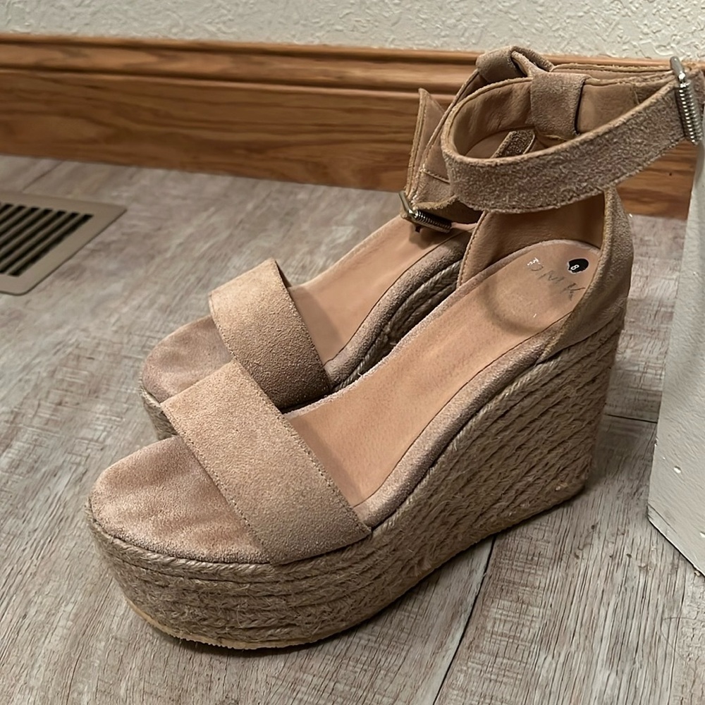 Platform wedges